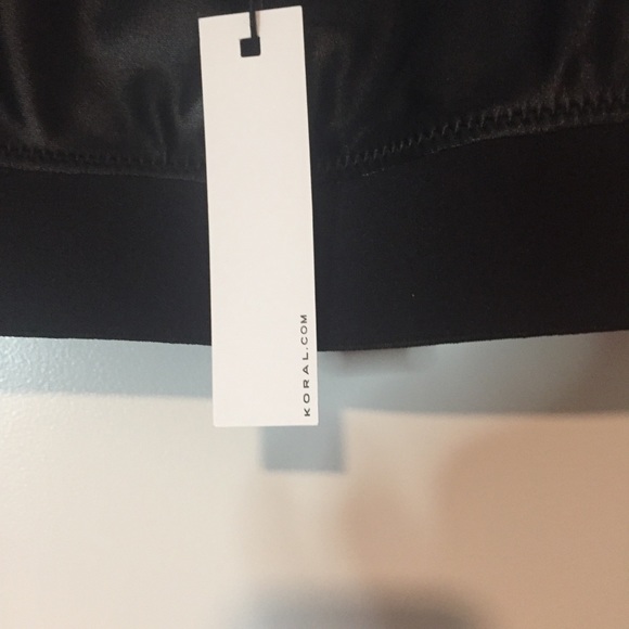 Koral Activewear Sweeper Black Versatility Bra M - Picture 10 of 10